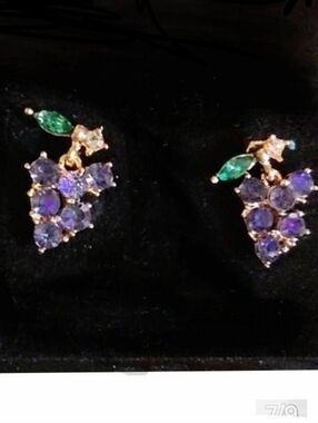 Crystal Bunch Of Grapes Earrings